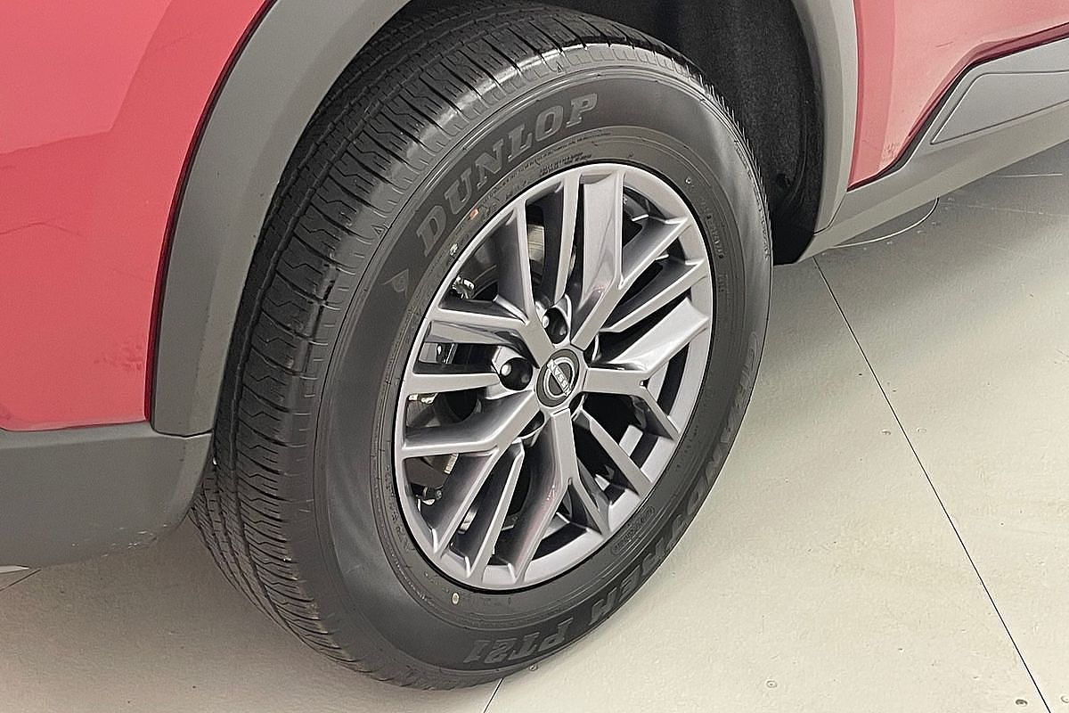 2024 Nissan X-TRAIL ST T33