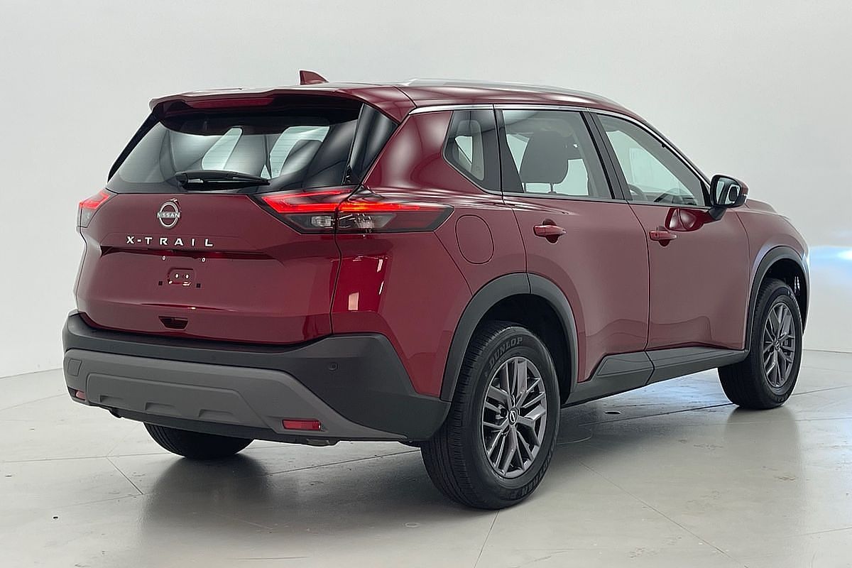 2024 Nissan X-TRAIL ST T33