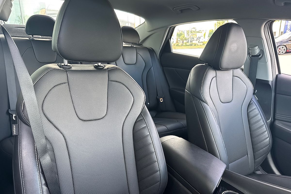 2024 Hyundai i30 Elite Hybrid CN7.V2