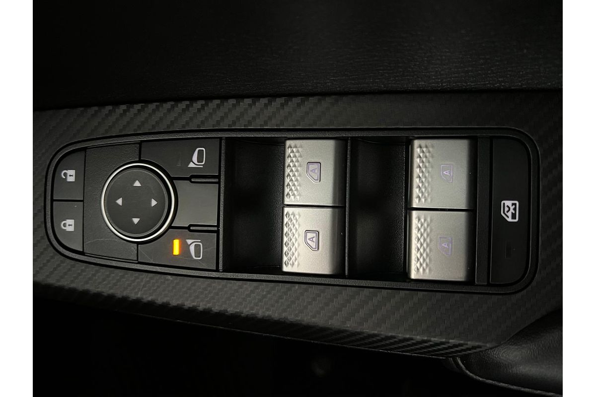 2023 Mitsubishi Outlander ES ZM