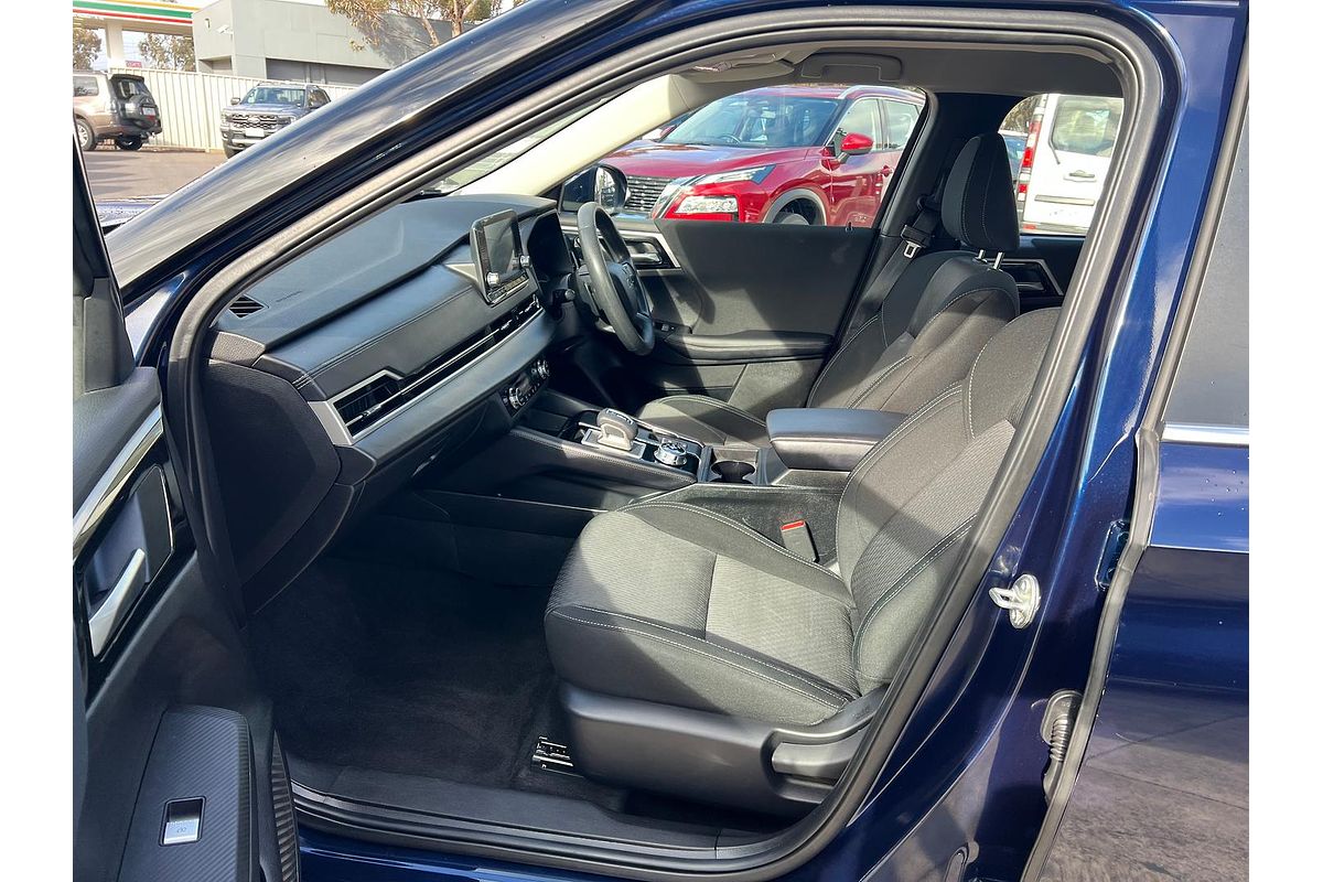 2023 Mitsubishi Outlander ES ZM