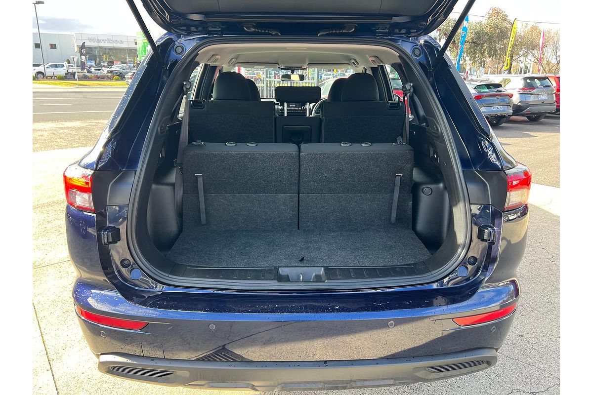 2023 Mitsubishi Outlander ES ZM