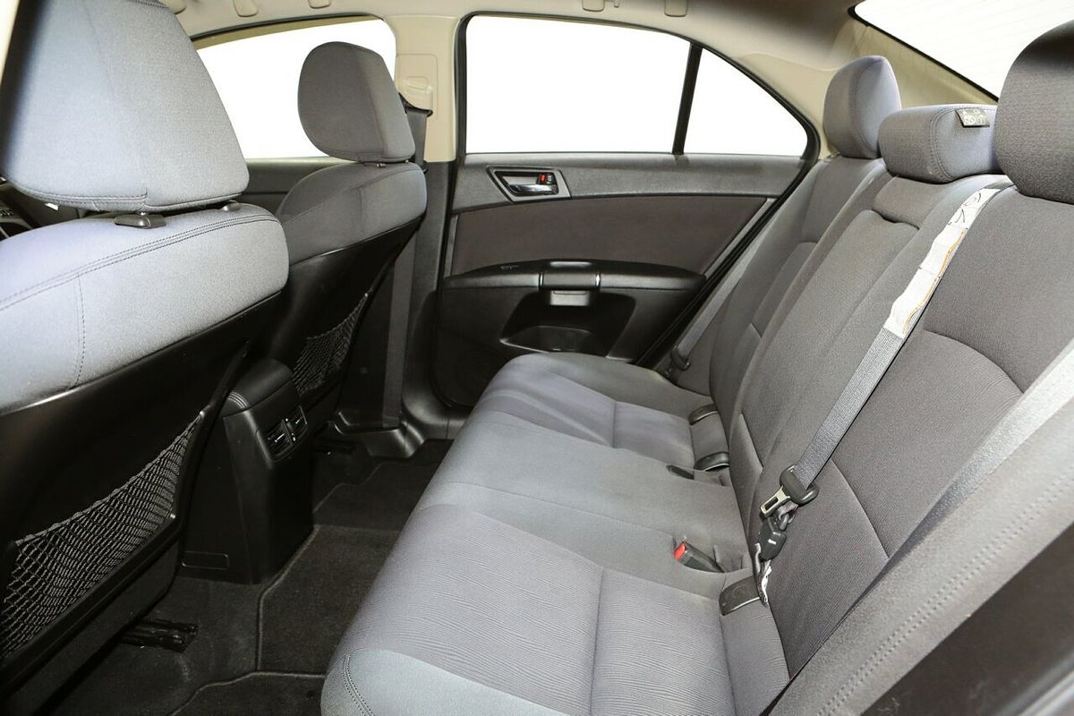 2012 Suzuki Kizashi Touring FR