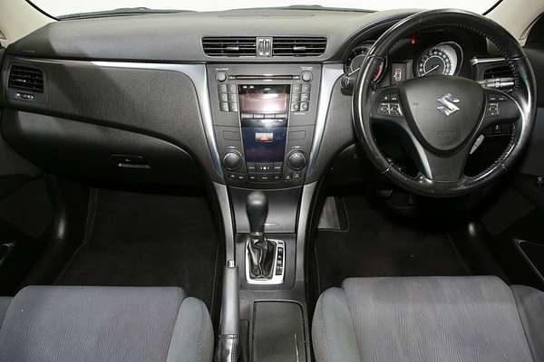 2012 Suzuki Kizashi Touring FR
