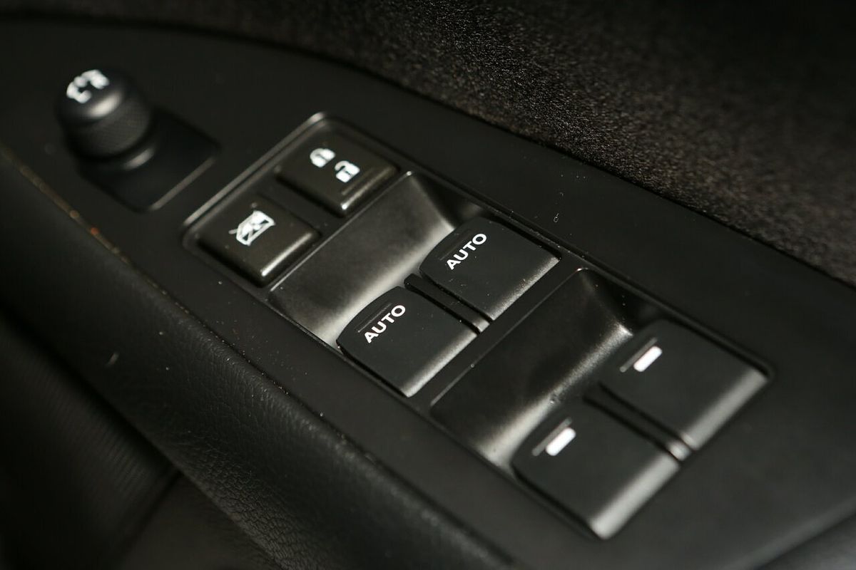 2012 Suzuki Kizashi Touring FR