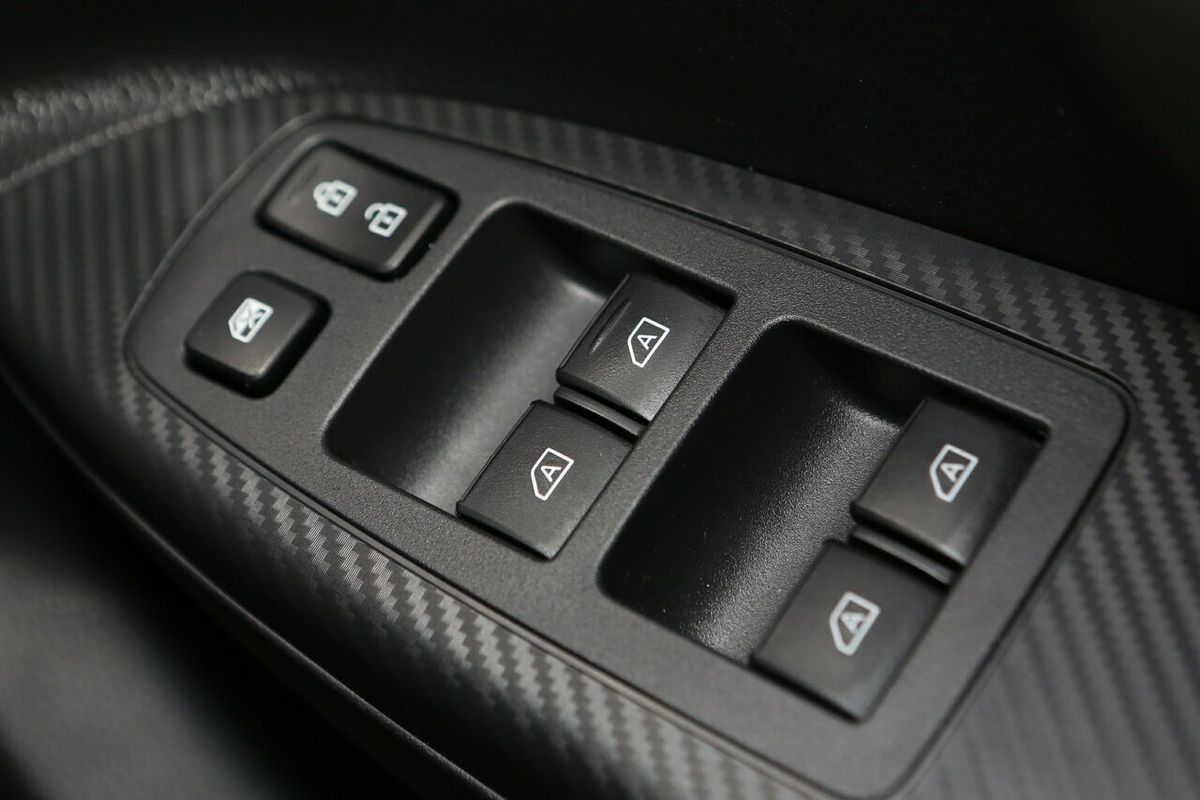 2024 Mitsubishi Eclipse Cross ES YB
