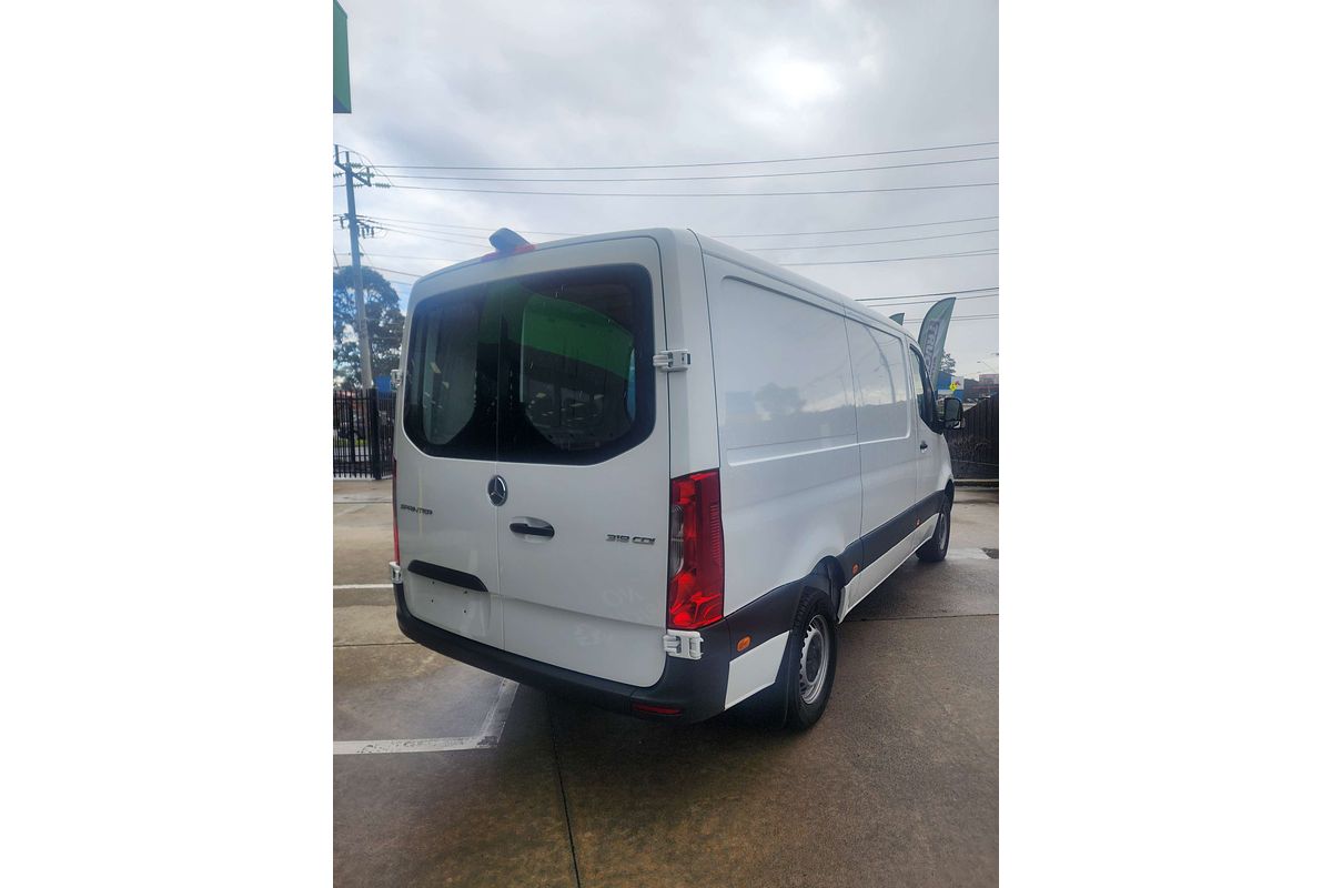 2020 Mercedes-Benz Sprinter 319CDI VS30
