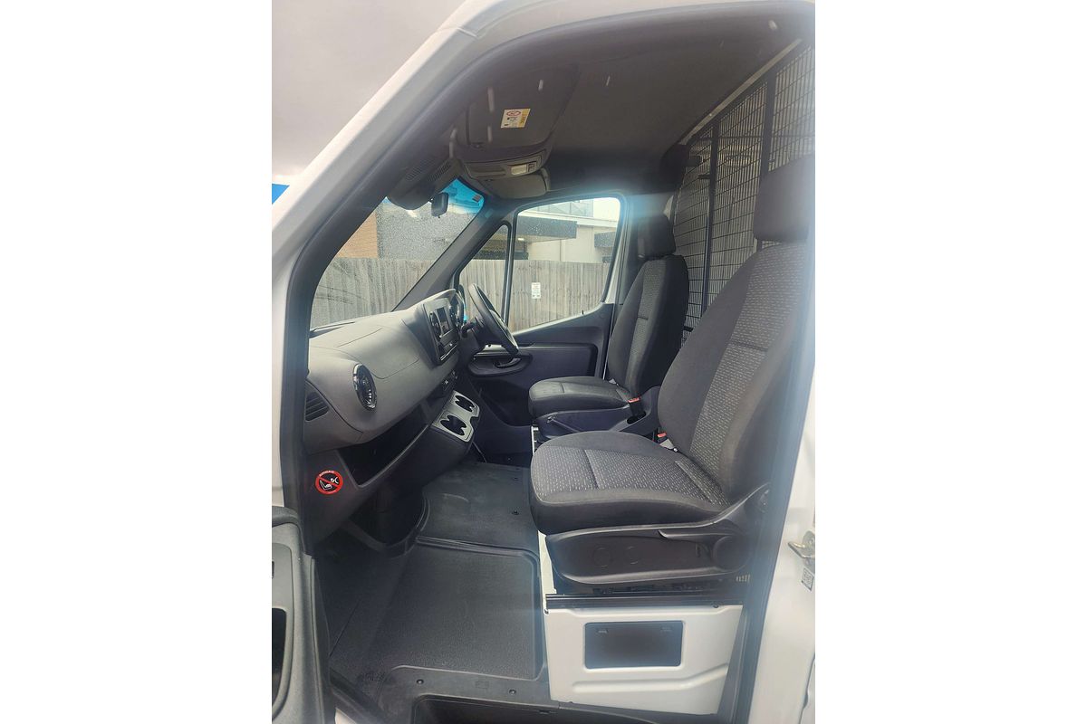 2020 Mercedes-Benz Sprinter 319CDI VS30