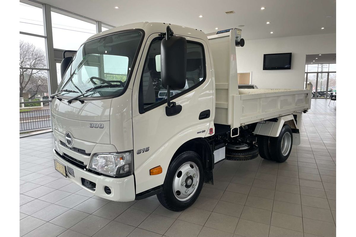 2022 Hino 300 Series 616 Tipper SWB