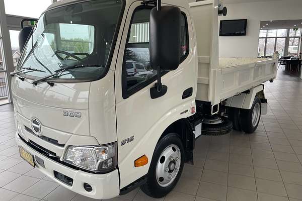 2022 Hino 300 Series 616 Tipper SWB