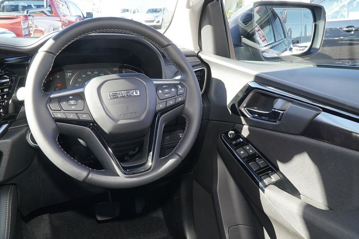 2025 Isuzu MU-X LS-U