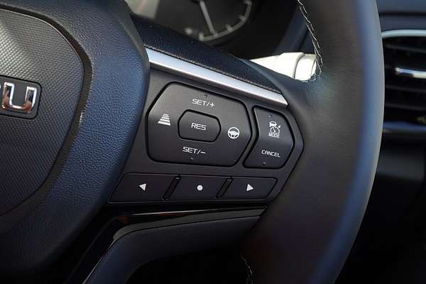 2025 Isuzu MU-X LS-U