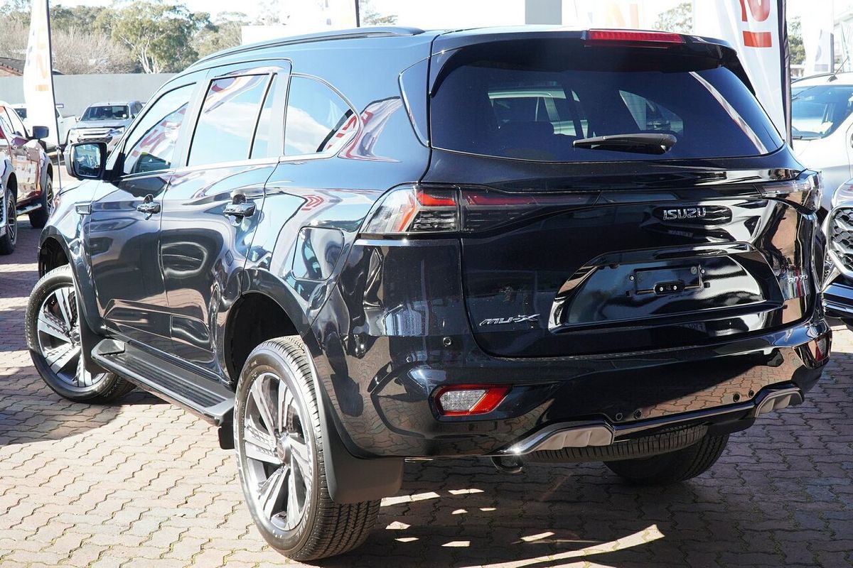 2025 Isuzu MU-X LS-T