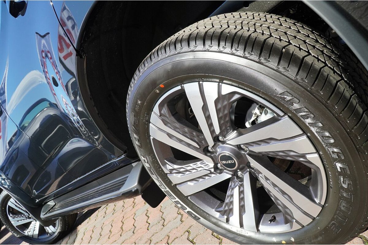 2025 Isuzu MU-X LS-T