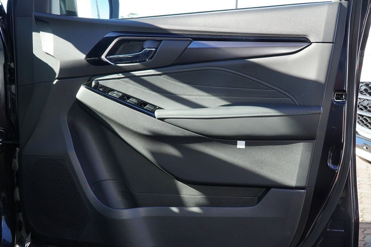 2025 Isuzu MU-X LS-T