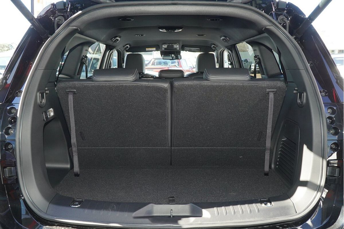 2025 Isuzu MU-X LS-T