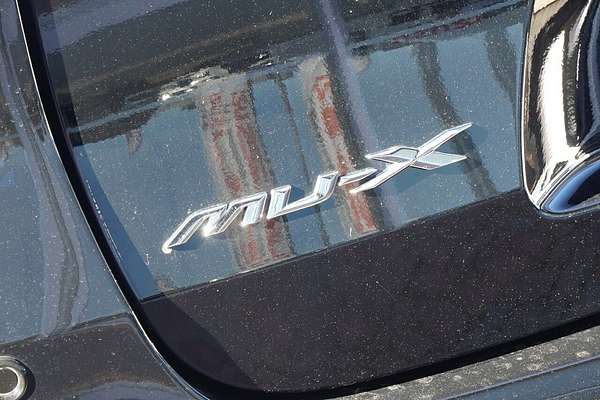 2025 Isuzu MU-X LS-T