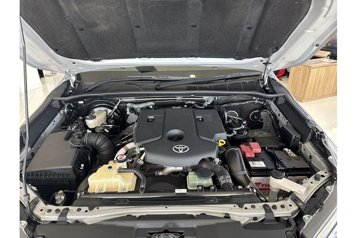 2022 Toyota Hilux SR5 GUN126R 4X4