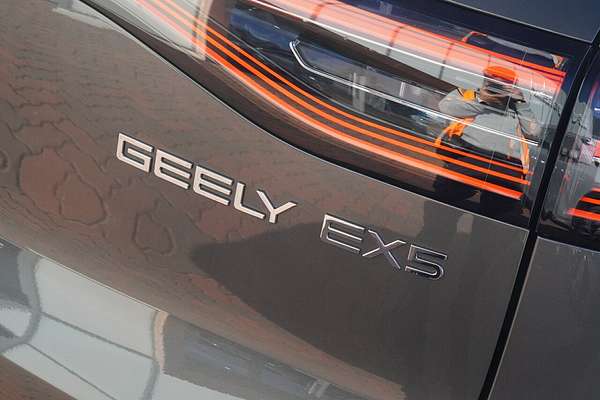 2025 Geely EX5 Inspire E245