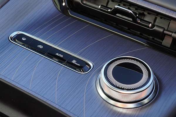 2025 Geely EX5 Inspire E245