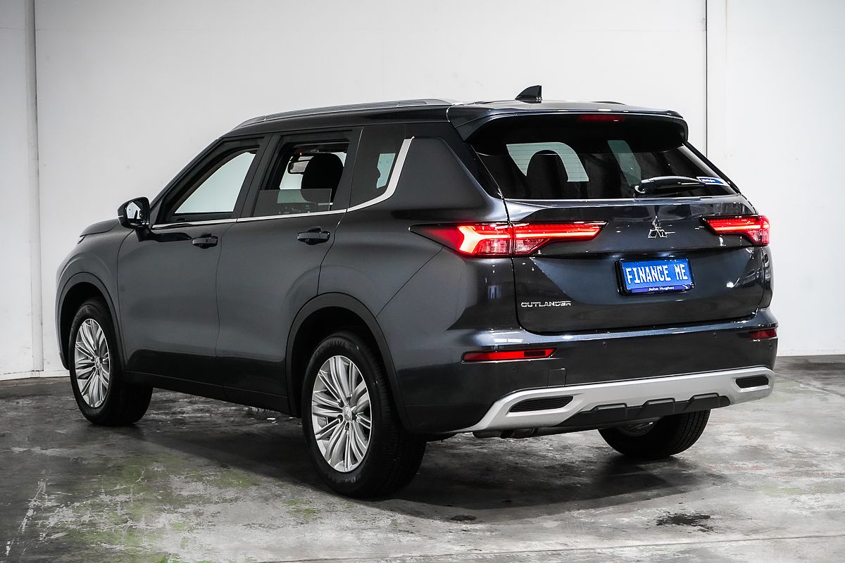 2025 Mitsubishi Outlander LS ZM