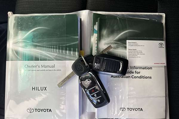 2022 Toyota Hilux SR5 GUN126R 4X4