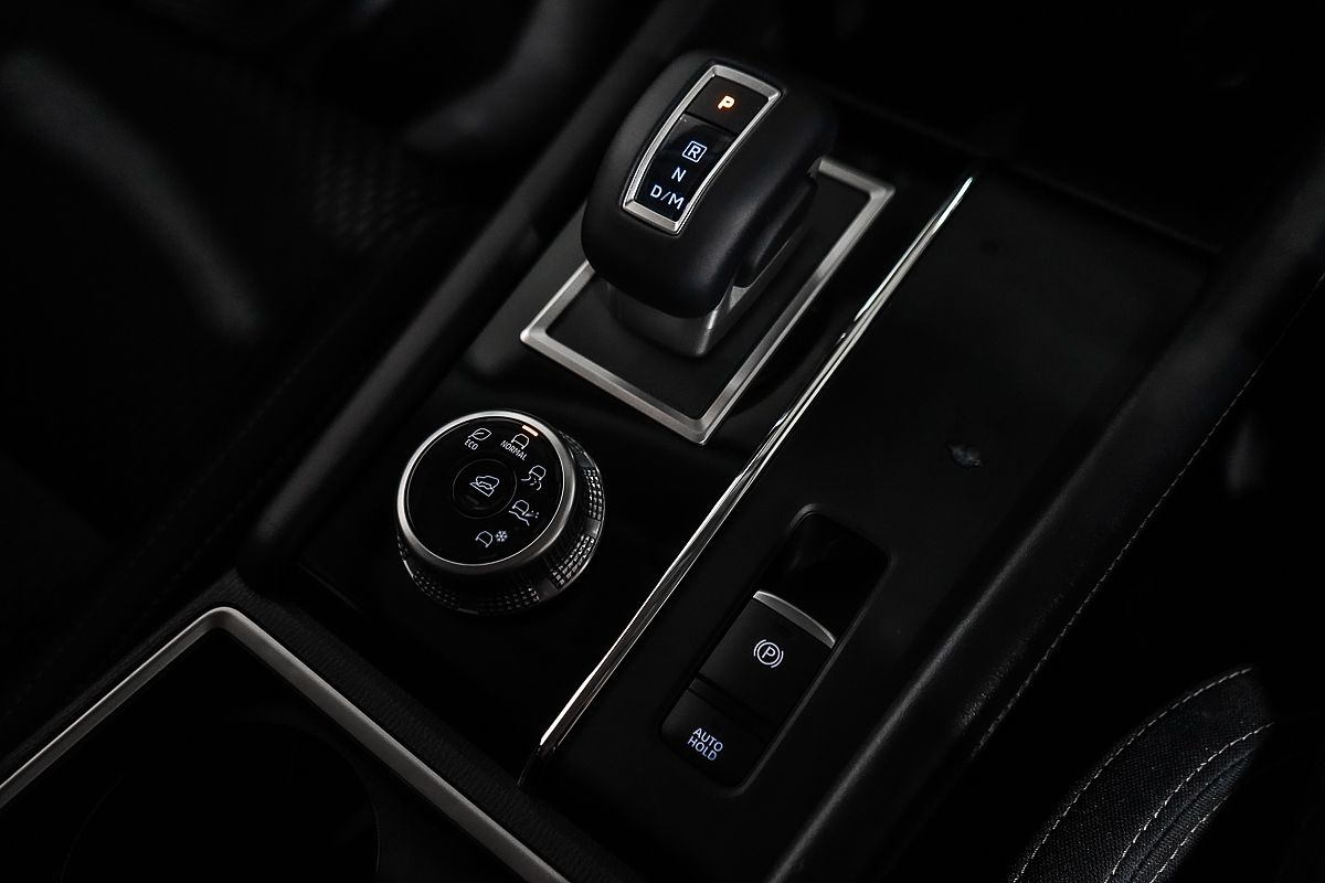 2025 Mitsubishi Outlander LS ZM