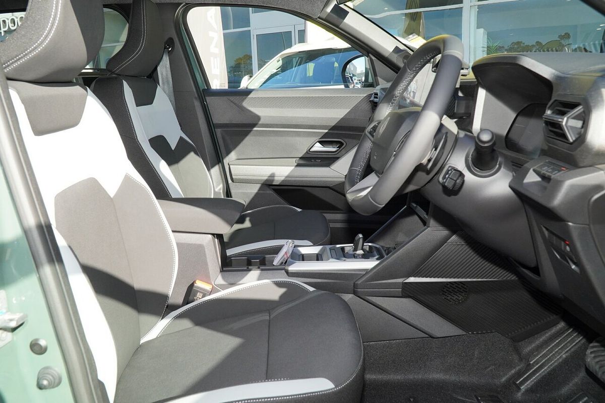 2025 Renault Duster Techno X1311