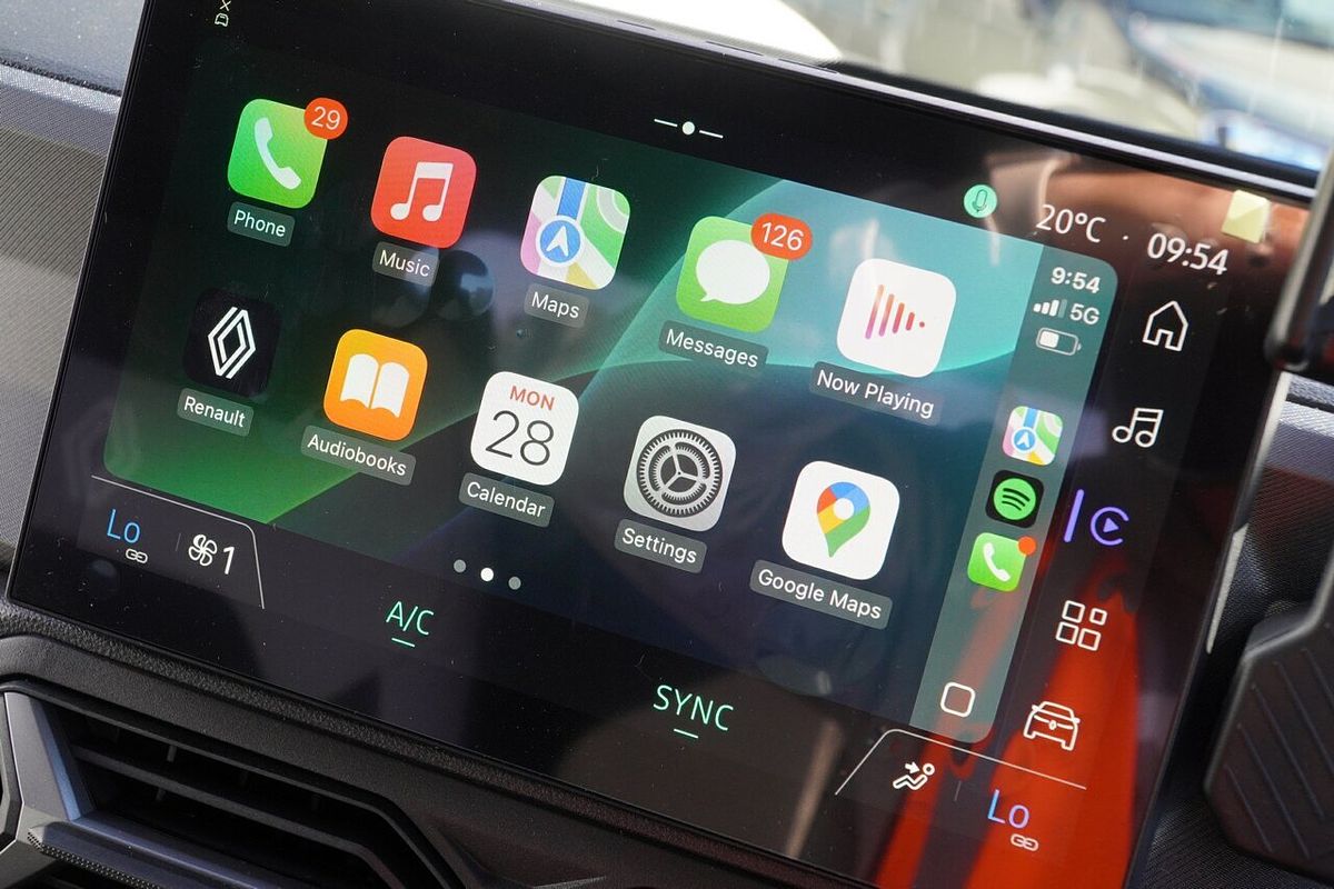 2025 Renault Duster Techno X1311