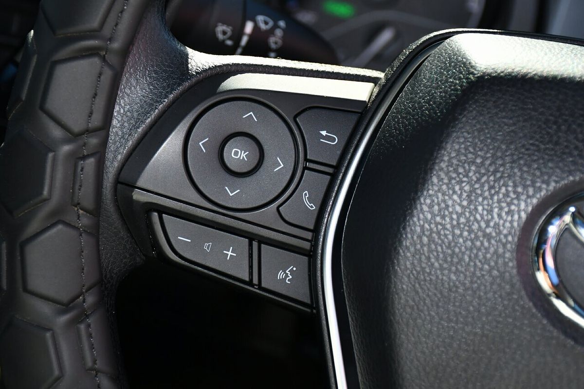2024 Toyota Camry Ascent AXVH70R