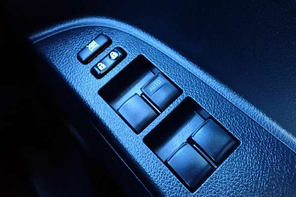 2013 Toyota Kluger Altitude GSU40R