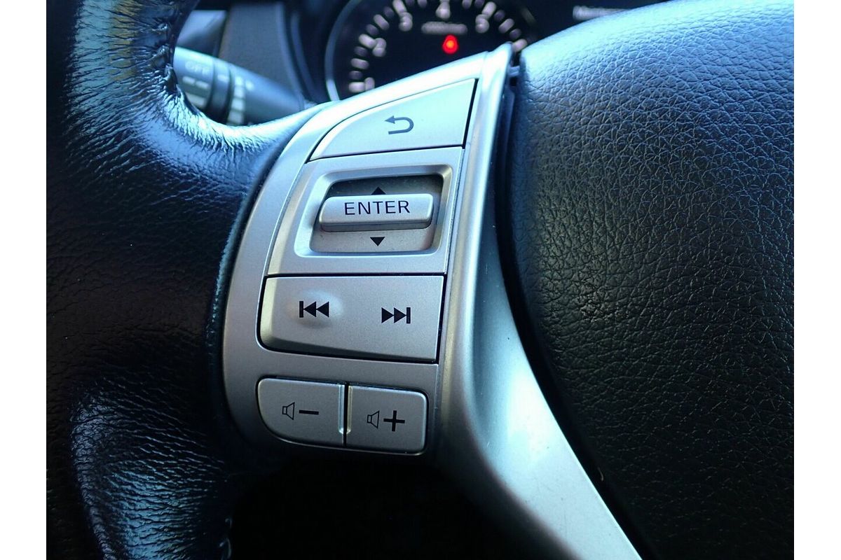 2015 Nissan X-TRAIL ST-L T32