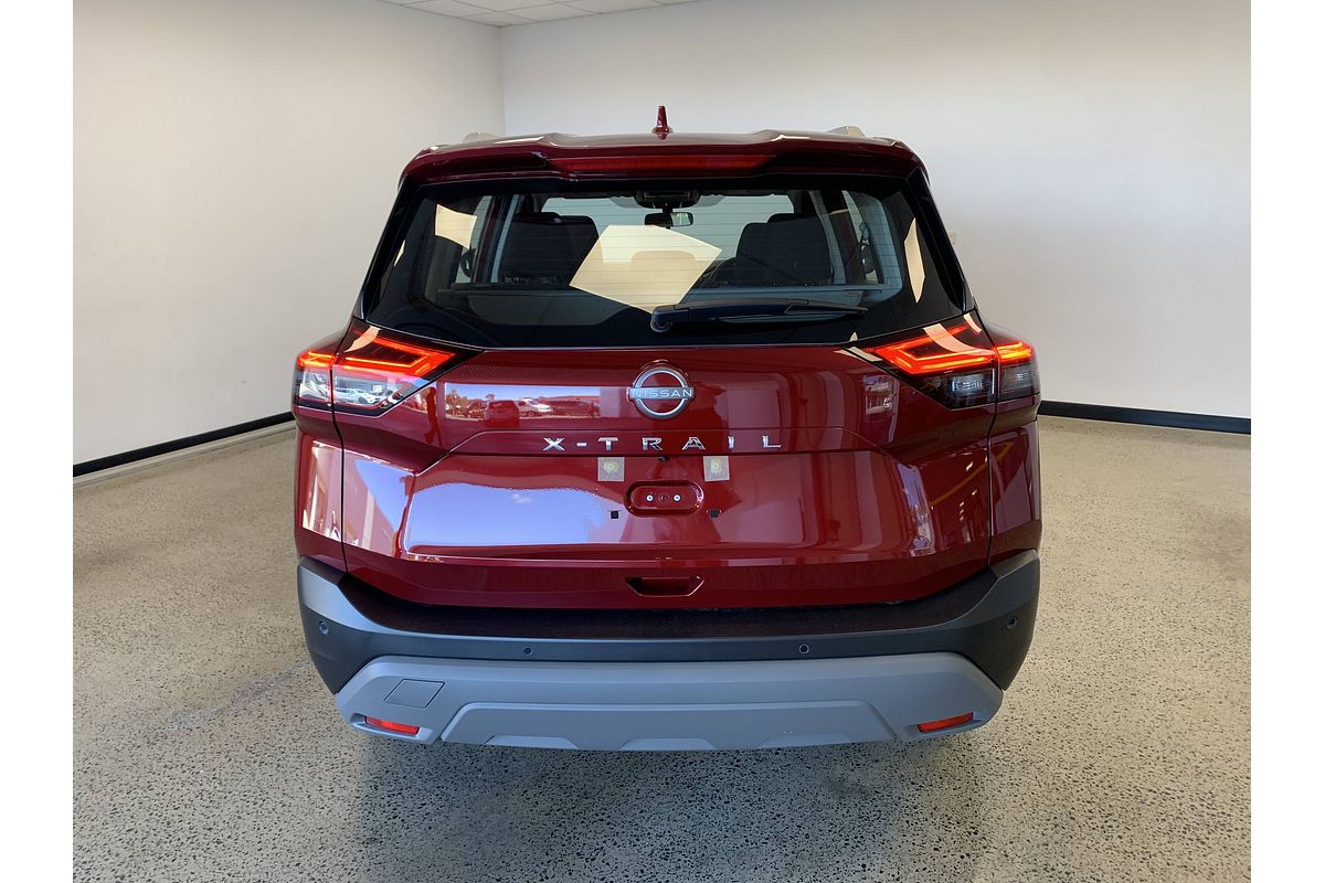 2025 Nissan X-TRAIL ST T33
