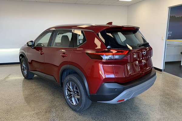 2025 Nissan X-TRAIL ST T33