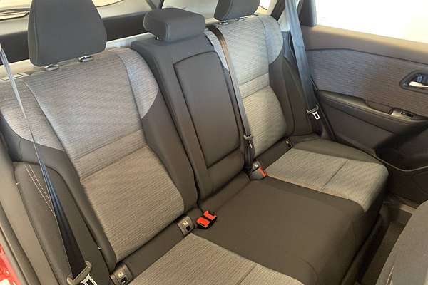 2025 Nissan X-TRAIL ST T33