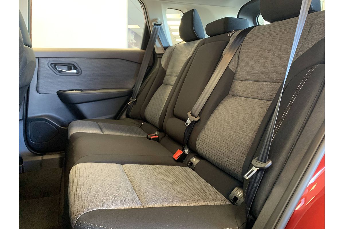 2025 Nissan X-TRAIL ST T33