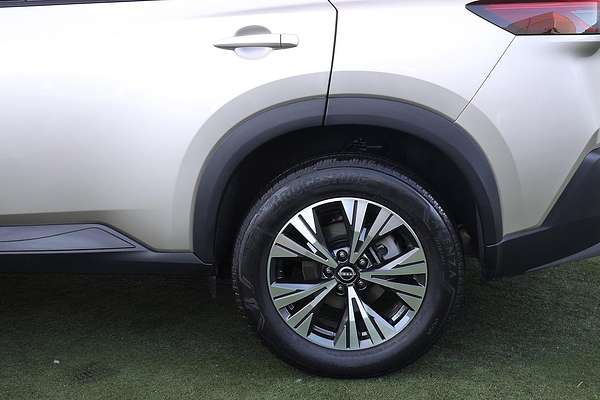 2024 Nissan X-TRAIL ST-L T33