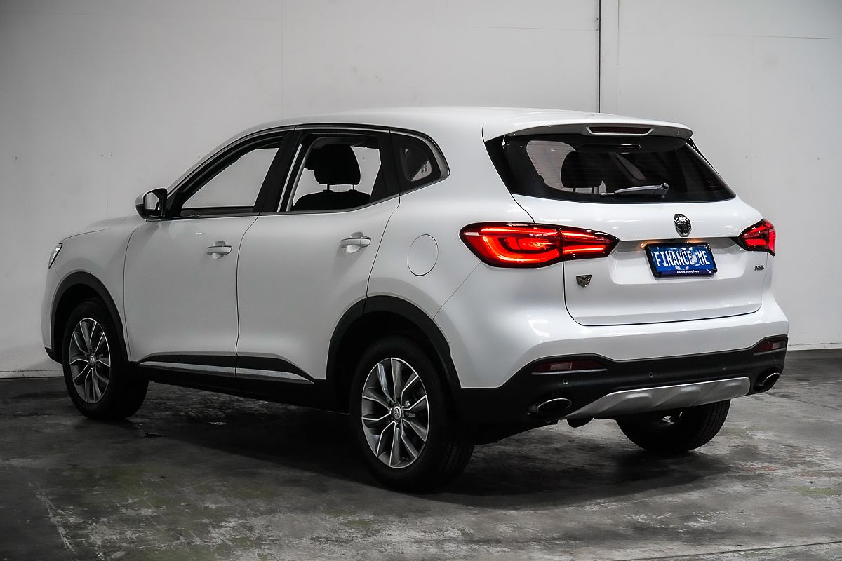 2022 MG HS Core SAS23