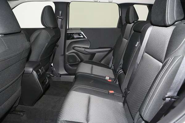 2024 Mitsubishi Outlander LS ZM
