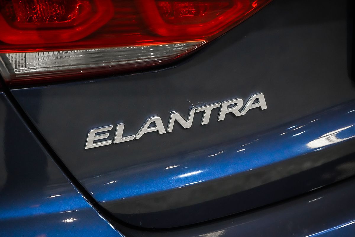 2018 Hyundai Elantra Elite AD