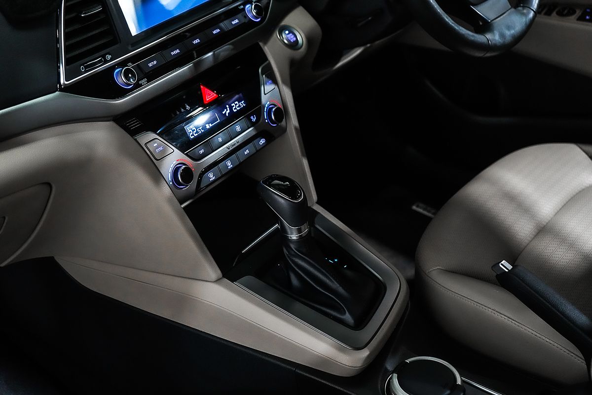 2018 Hyundai Elantra Elite AD