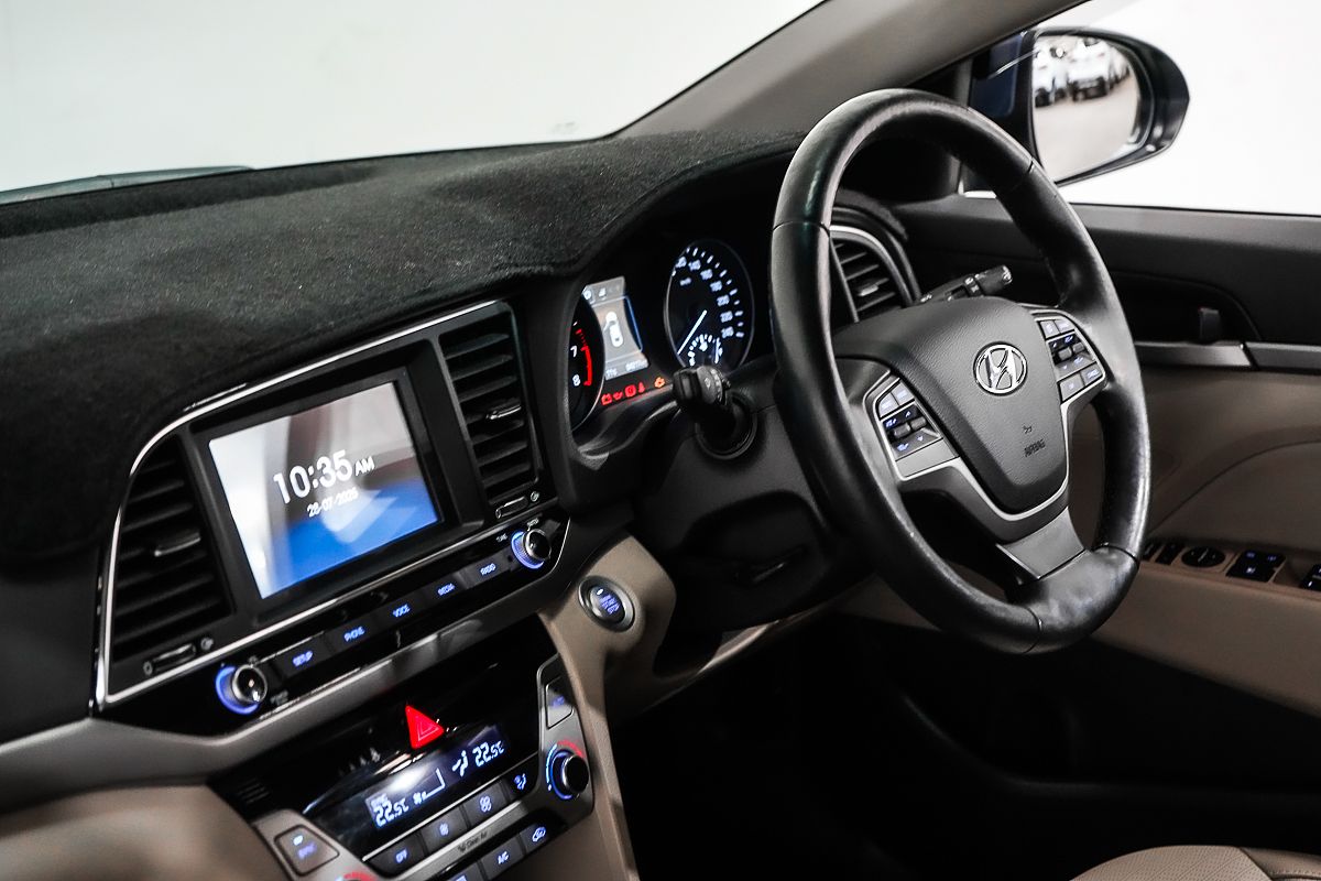 2018 Hyundai Elantra Elite AD