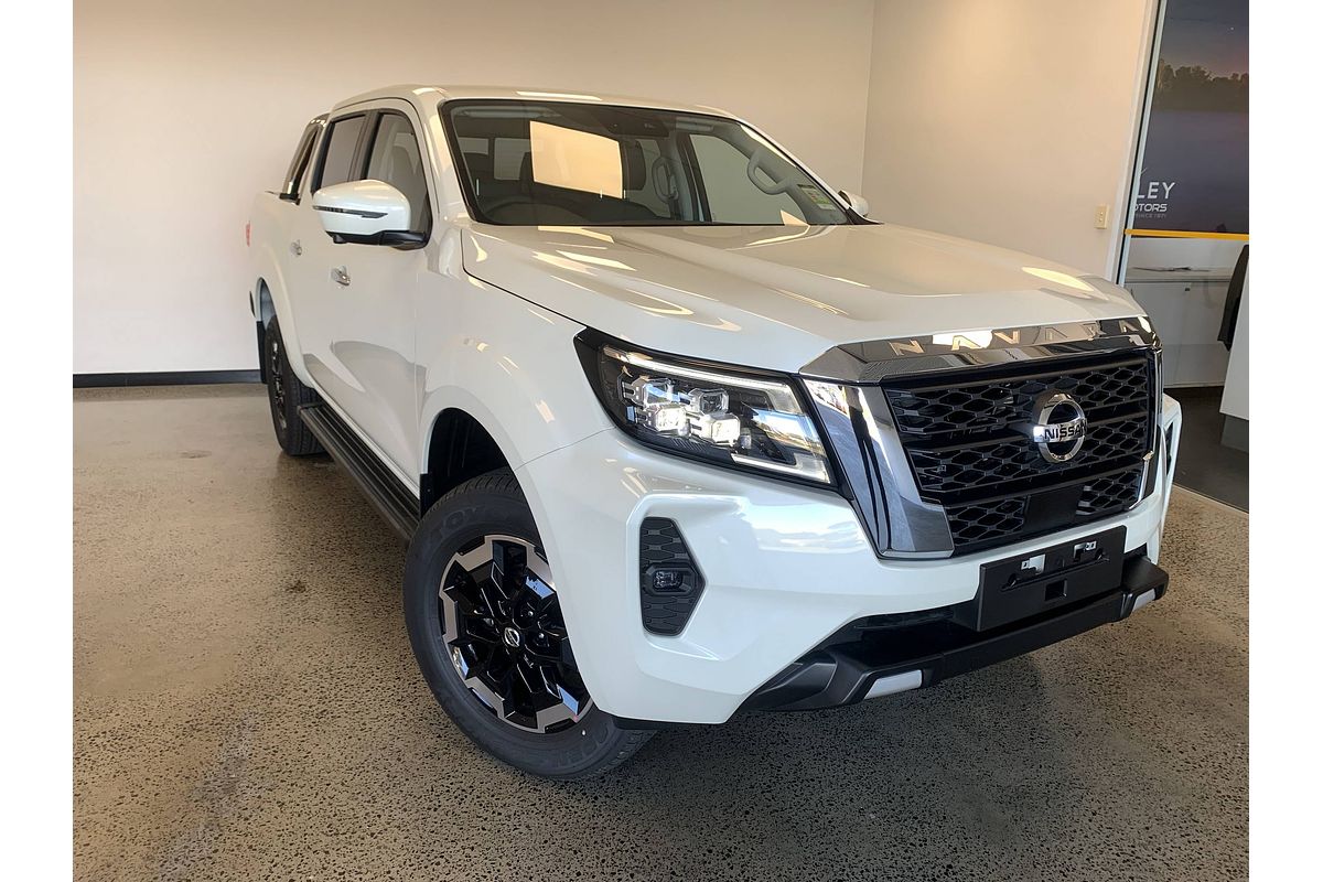 2025 Nissan Navara ST-X D23 4X4