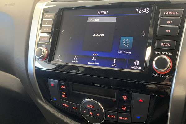 2025 Nissan Navara ST-X D23 4X4