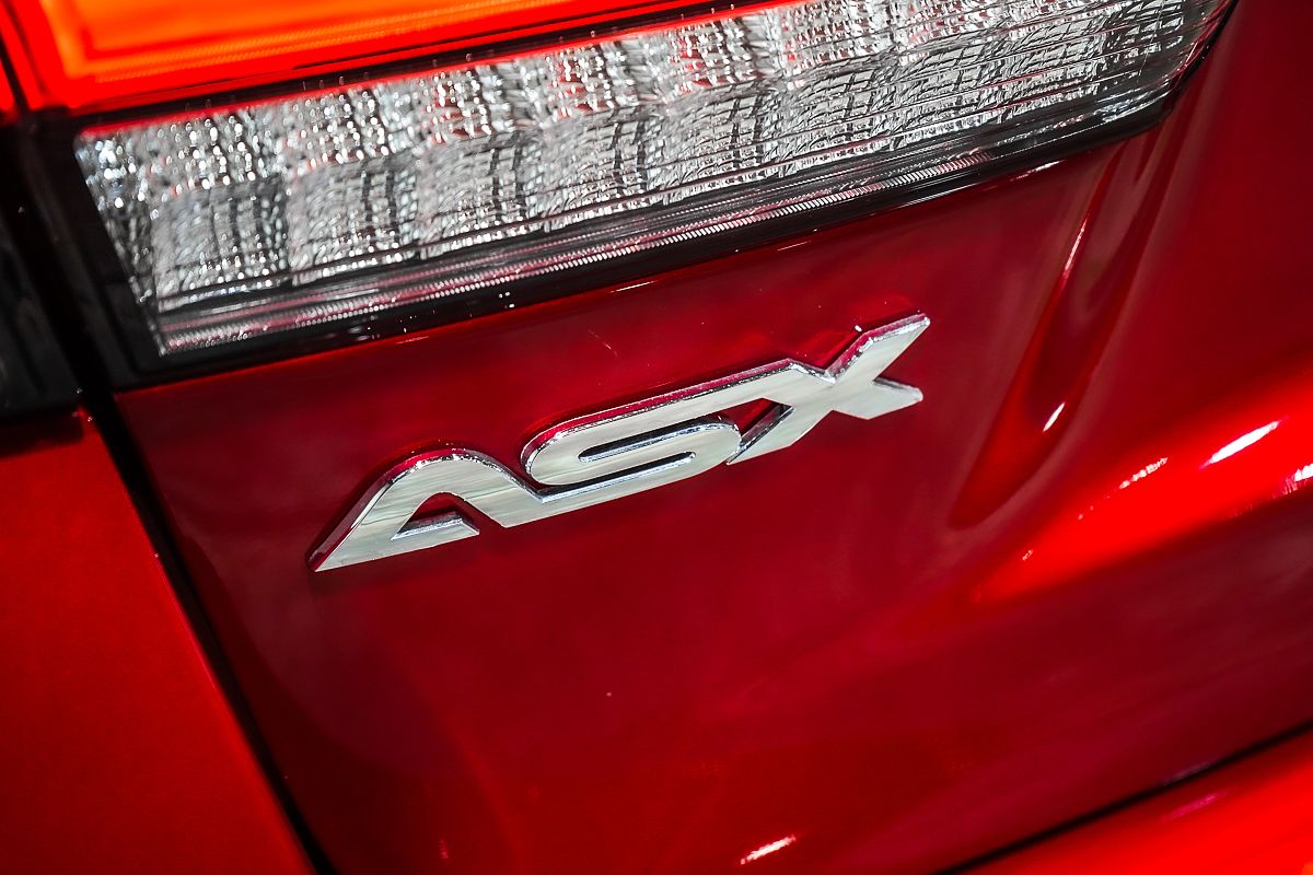 2025 Mitsubishi ASX MR XD