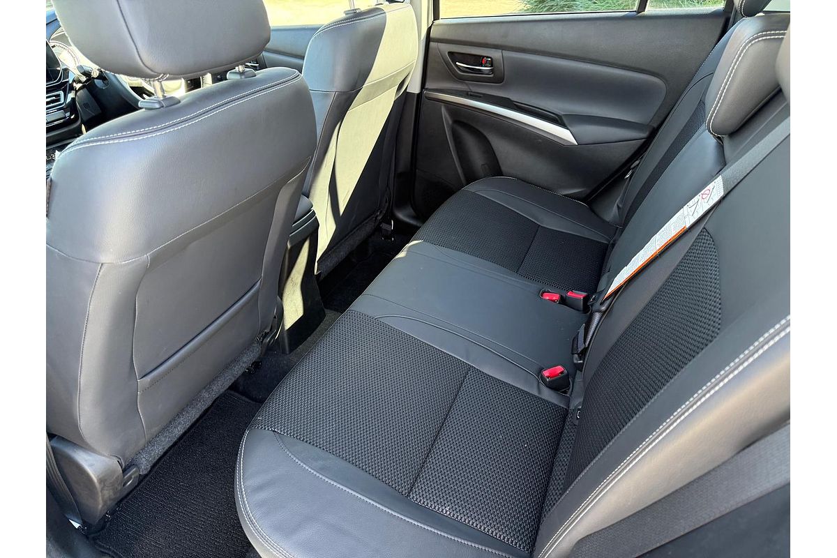 2023 Suzuki S-Cross ALLGRIP Prestige JYB