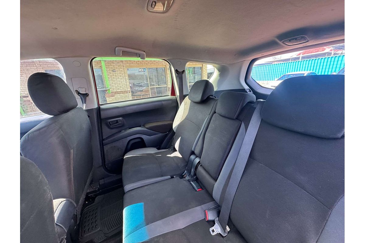 2010 Mitsubishi Outlander LS ZH