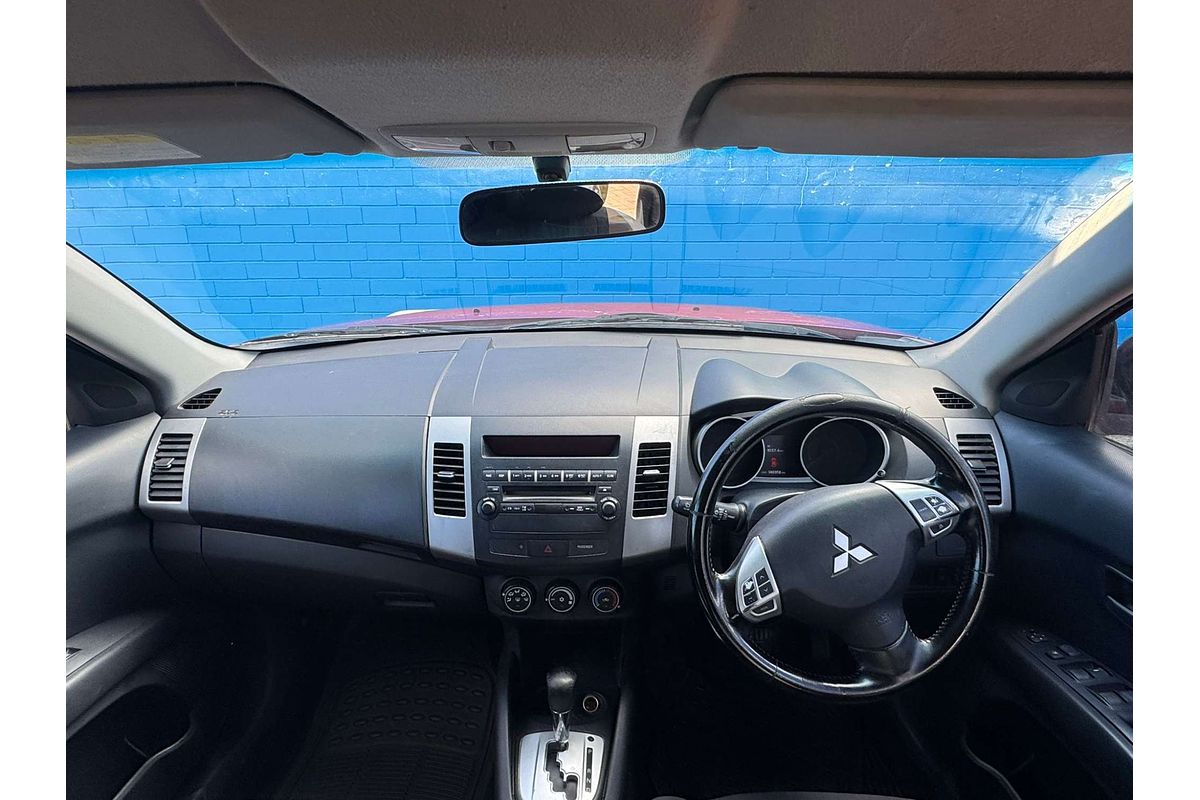 2010 Mitsubishi Outlander LS ZH