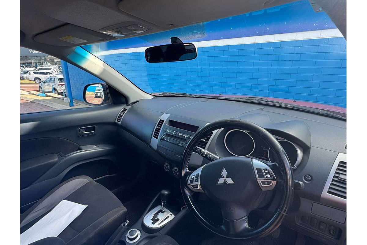 2010 Mitsubishi Outlander LS ZH
