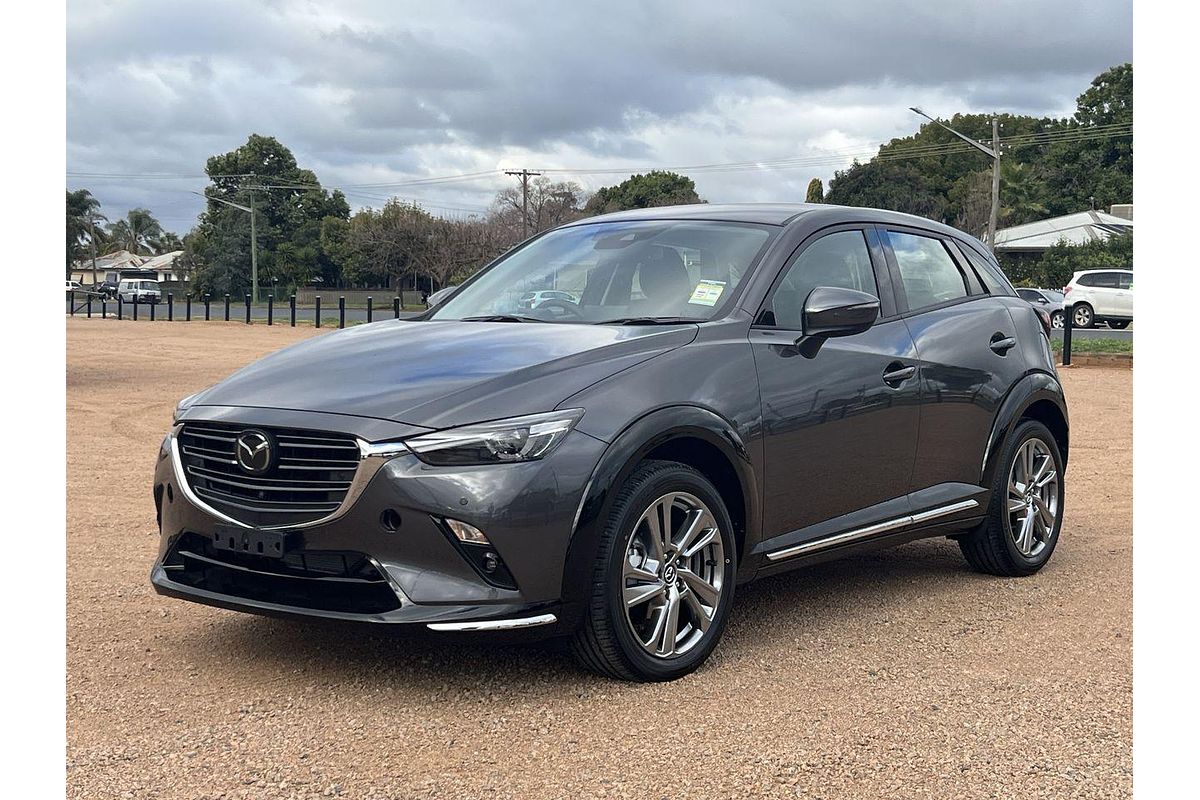 2025 Mazda CX-3 G20 Akari DK